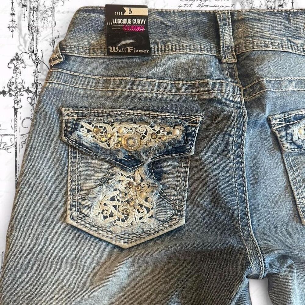 Wallflower Women's Blue Jeans